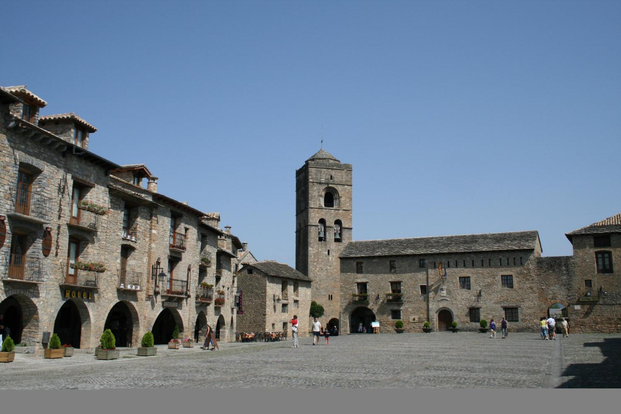 Los Arcos Aínsa Exterior photo
